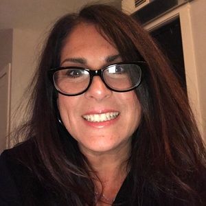 Meet your Posher, Deborah